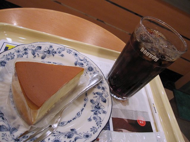 ドトール たっぷりたまごのチーズケーキ 何となく甘美な表層 パンケーキ編 ドトール たっぷりたまごのチーズケーキ 何となく甘美な表層 パンケーキ編
