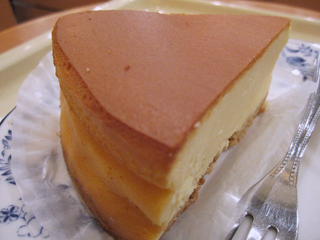ドトール たっぷりたまごのチーズケーキ 何となく甘美な表層 パンケーキ編