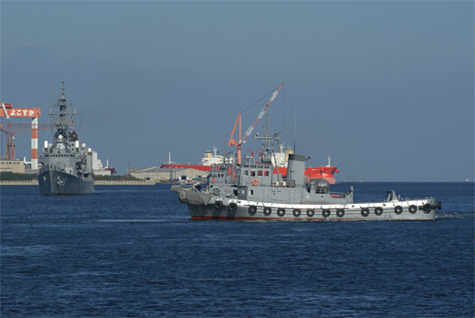 『YOKOSUKA軍港めぐり』護衛艦「しらゆき」さん_e0150566_18144929.jpg