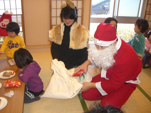 Christmas Party in Tokushige_f0203482_8451783.jpg