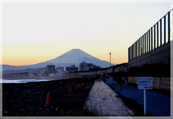 １２月２３日の冨士山_e0143690_22325075.jpg