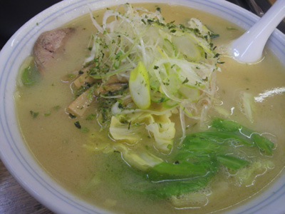 味よしラーメン　中倉本店_e0140496_2151349.jpg