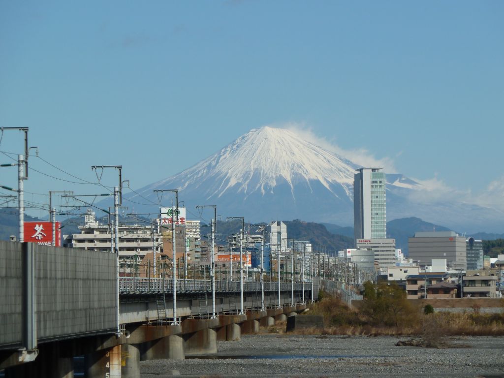 富士山と安倍川の橋_e0033229_2162381.jpg