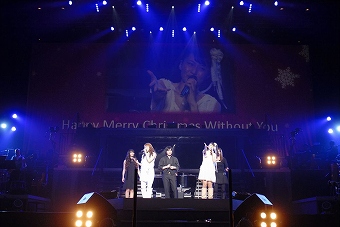 カンノヨーコ produce「マクロスF 超時空スーパーライブ Merry Christmas with out You」レポート_e0025035_1274026.jpg