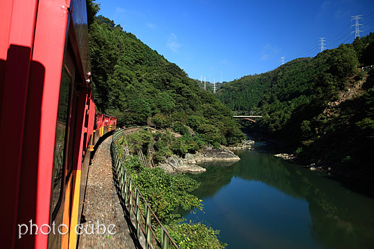 京都ぶらり旅　～トロッコ列車に乗ろう～_b0195043_249875.jpg