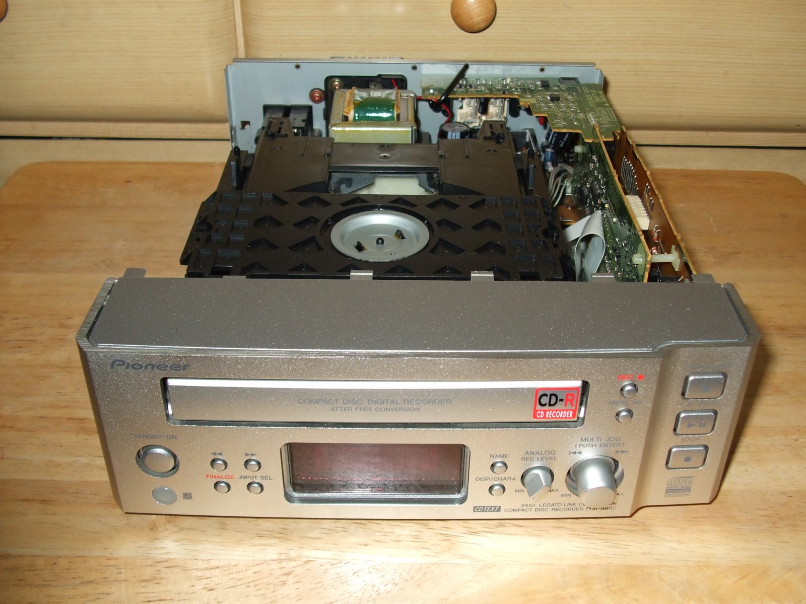 PIONEER PDR-N902_e0181393_0142369.jpg