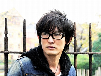 【スガ シカオ　2011年第一弾シングルリリース決定!! アニバーサリーイヤーに向けたプロジェクト始動!!】_e0025035_1850470.jpg