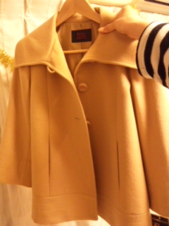 おにゅうのコート_e0114246_3104816.jpg