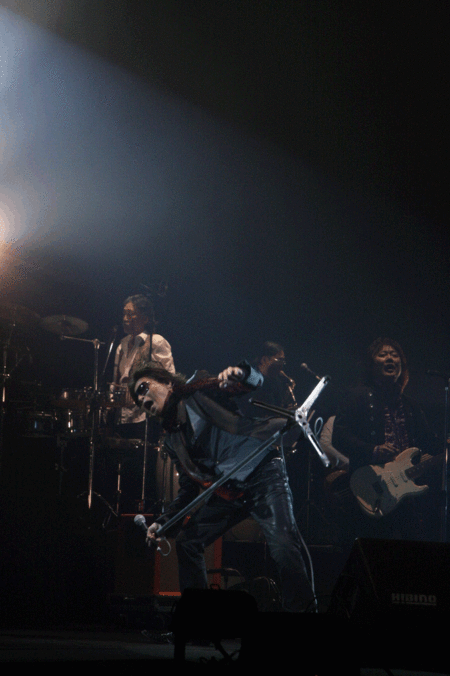 e0026248_0142336.gif