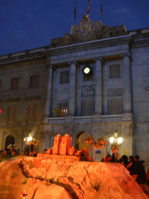 クリスマス in Barcelona　―②市庁舎前広場のBELEN_b0139576_1817565.jpg