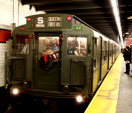 ニューヨークに復活したビンテージ・トレイン（Vintage train）_b0007805_9593931.jpg