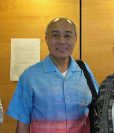 沖縄タレントアカデミーの小沢公平校長 夕焼け劇場