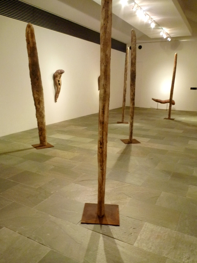 1411)　終了「下沢敏也・陶展　『Re-birth.2010　ー起源ー』」　茶廊法邑　 11月27日(土)～12月5日(日)_f0126829_10473111.jpg