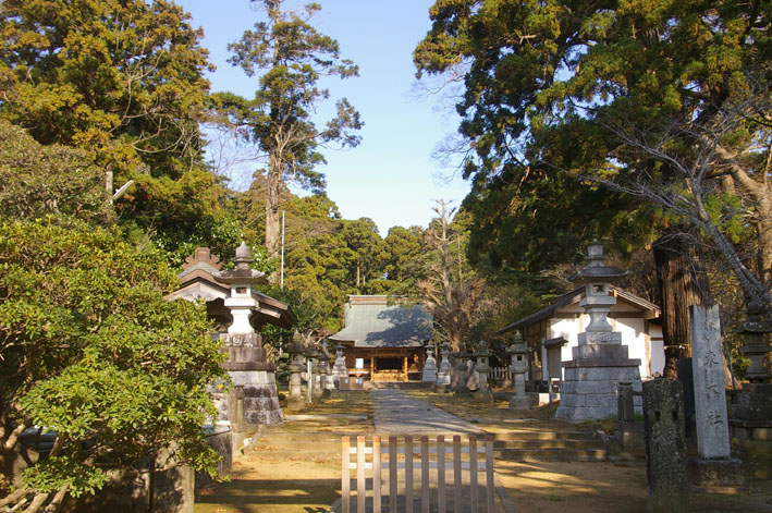 東大社は新年の準備万端だった―年の瀬の故郷の風景①_c0014967_23285346.jpg