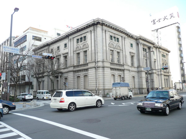 曾禰達蔵が設計施工した明治の建築 ファミリアホール_b0118987_5434477.jpg