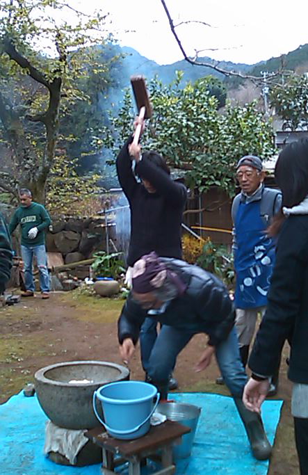 餅つき_c0082534_16294866.jpg