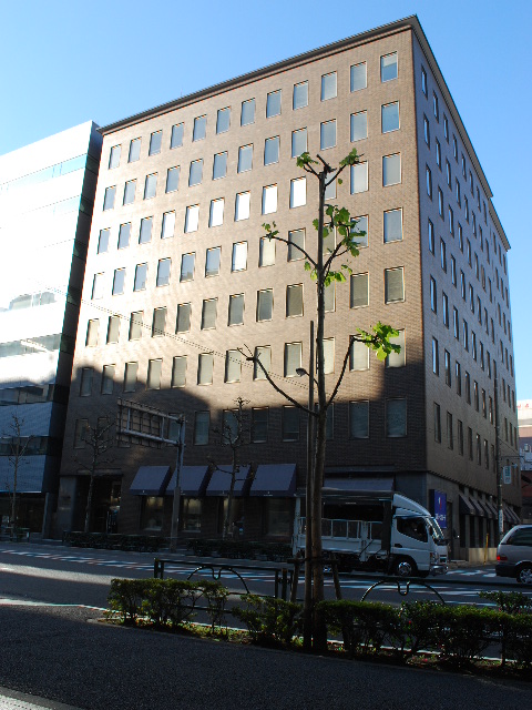 東京日本橋の近三ビル(昭和モダン建築探訪)_f0142606_19534548.jpg