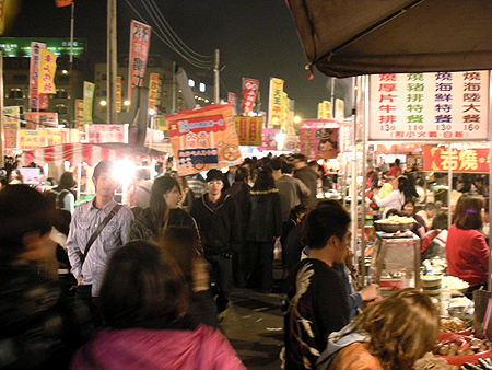 台南銘菓、連得堂の煎餅を台南花園夜市でゲット！_a0113408_1447150.jpg