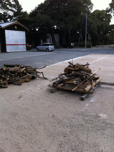 e0203037_15481049.gif
