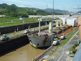 パナマと言えば、運河（canal)_d0115266_1263811.jpg