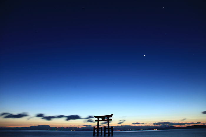 白鬚神社の朝日-Happy New Year 2011-_a0166729_2223517.jpg