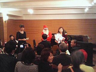 ゆみさんの「クリスマス音楽会」。_a0141884_0351170.jpg