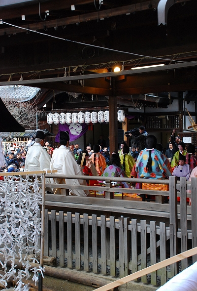 かるた始め式　－　八坂神社_a0114714_16592945.jpg