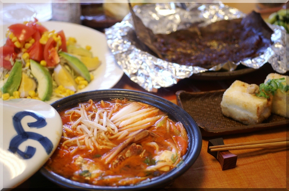 《朝ご飯は海鮮チゲ》娘の部屋で作ったクリスマスの日の朝ご飯／立ち寄りお夜食など。_b0033423_891617.jpg