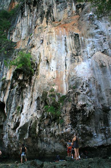 2010タイ旅行記1(大阪~台北~バンコク~クラビ)_f0050226_10105676.jpg