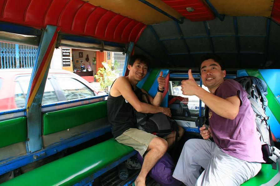 2010タイ旅行記1(大阪~台北~バンコク~クラビ)_f0050226_1071394.jpg