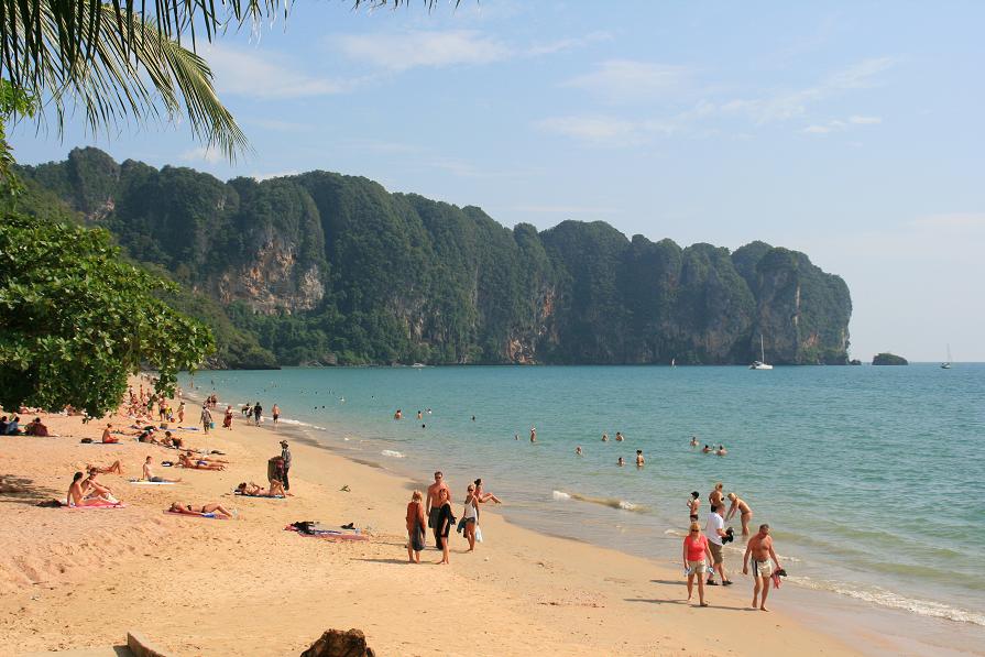2010タイ旅行記1(大阪~台北~バンコク~クラビ)_f0050226_109569.jpg