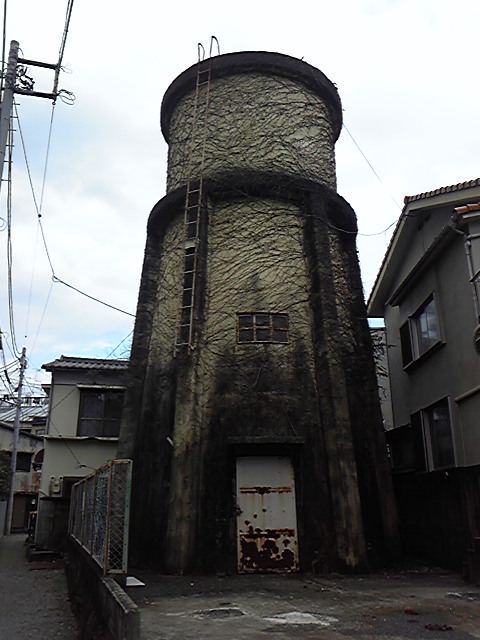 e0015108_2053231.jpg