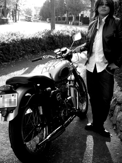 5COLORS「君はなんでそのバイクに乗ってるの?」#31_f0203027_22343135.jpg