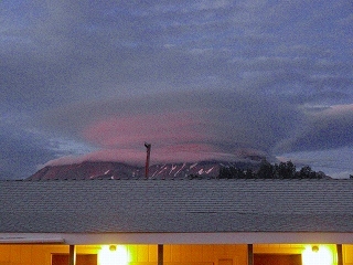 シャスタ山の三度笠_e0198172_17422370.jpg