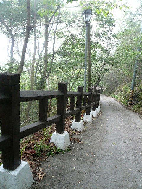 台湾名湯めぐり　秘湯・東甫温泉で彩虹滝へトレッキング？_f0172386_2223969.jpg