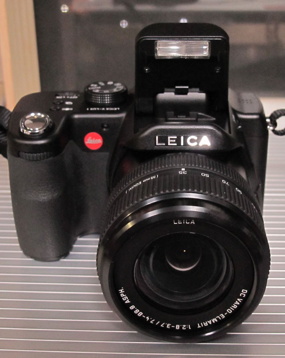 Leica V-LUX 1 : Vision42's photo garage Leica V-LUX 1 : Vision42's photo garage