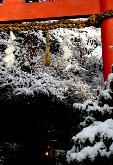 雪景色　社家の道と太田神社_e0048413_18132682.jpg