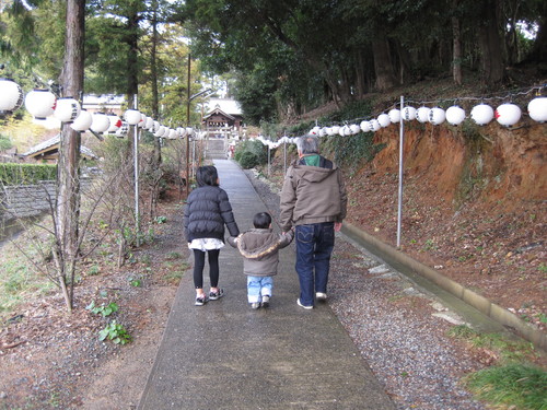 ～２０１１年１月３日（２度目の初詣）の週末ａｓｏｂｉ。_b0203919_22375235.jpg