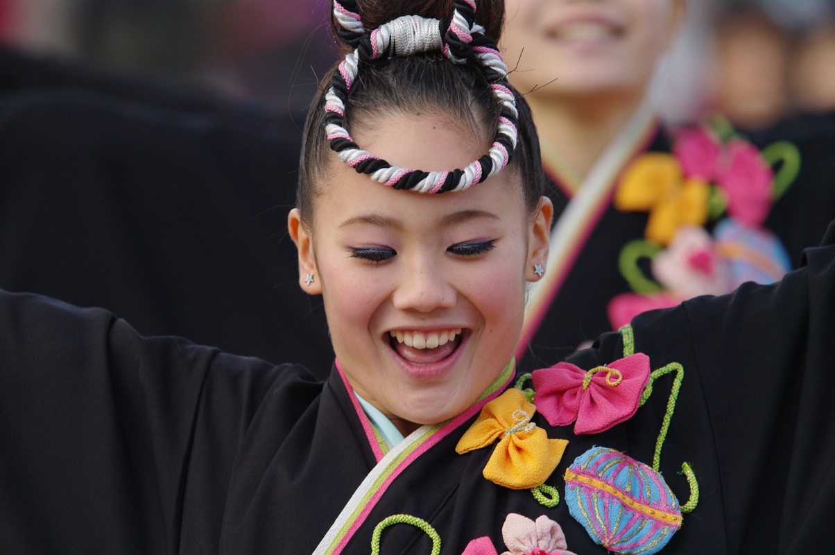 第一回よさこい甲子園（阪急西宮ガーデンズ会場）その１２（ピンクチャイルド）_a0009554_2252354.jpg