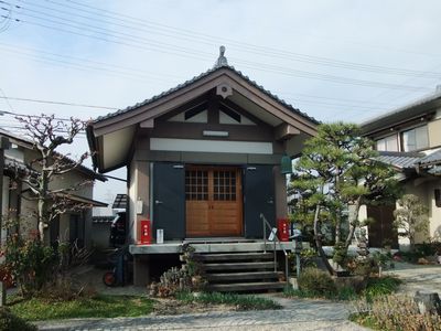 寿宝寺：昼と夜の二つのお顔を持つ千手観音_f0120102_932079.jpg