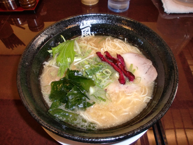 京都　嵯峨のおすすめ　ラーメン嵐！_a0167204_22521674.jpg