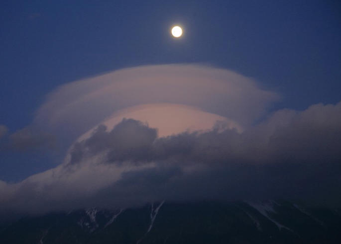 富士山から登る月が～大好き！_a0188405_20521996.jpg