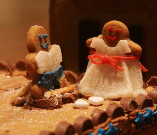 ニューヨーク映画のワンシーンをお菓子で再現！ Gingerbread Extravaganza_b0007805_15414865.jpg