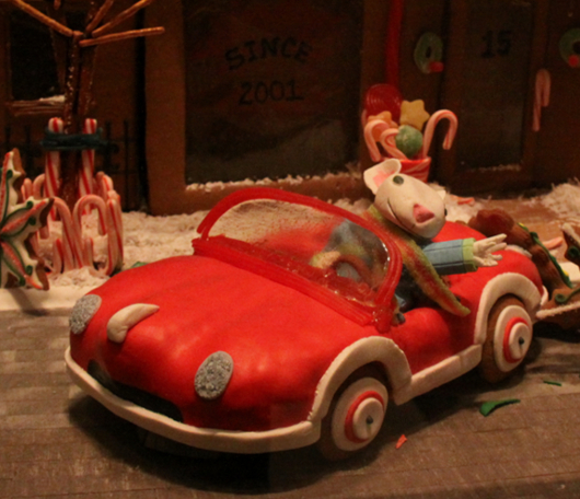 ニューヨーク映画のワンシーンをお菓子で再現！ Gingerbread Extravaganza_b0007805_15433564.jpg