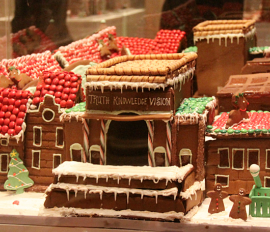 ニューヨーク映画のワンシーンをお菓子で再現！ Gingerbread Extravaganza_b0007805_1544663.jpg