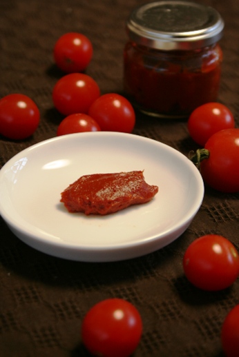 自家製トマトペースト サルチャ アクデニズ