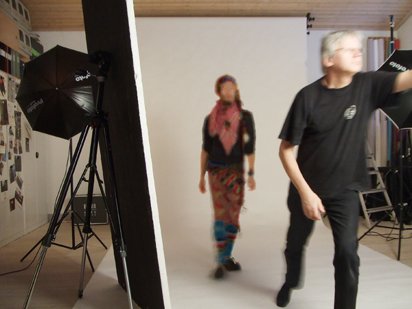 Photo session with Erik and Qi Gong performance in Taka\'s work_e0207388_9314694.jpg