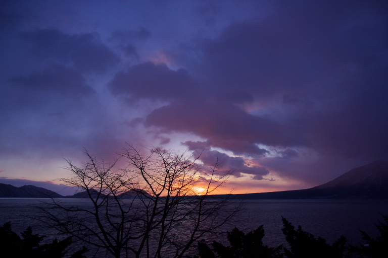 丸駒温泉の夜明け_f0002701_13163573.jpg