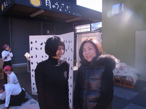 華雪さんと久々の再会、小田原おでんで舌鼓、嬉しい年迎えです (記:藤本紀久子)_a0195310_17112528.jpg