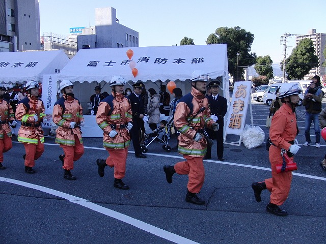 富士市消防出初式_f0141310_6574024.jpg